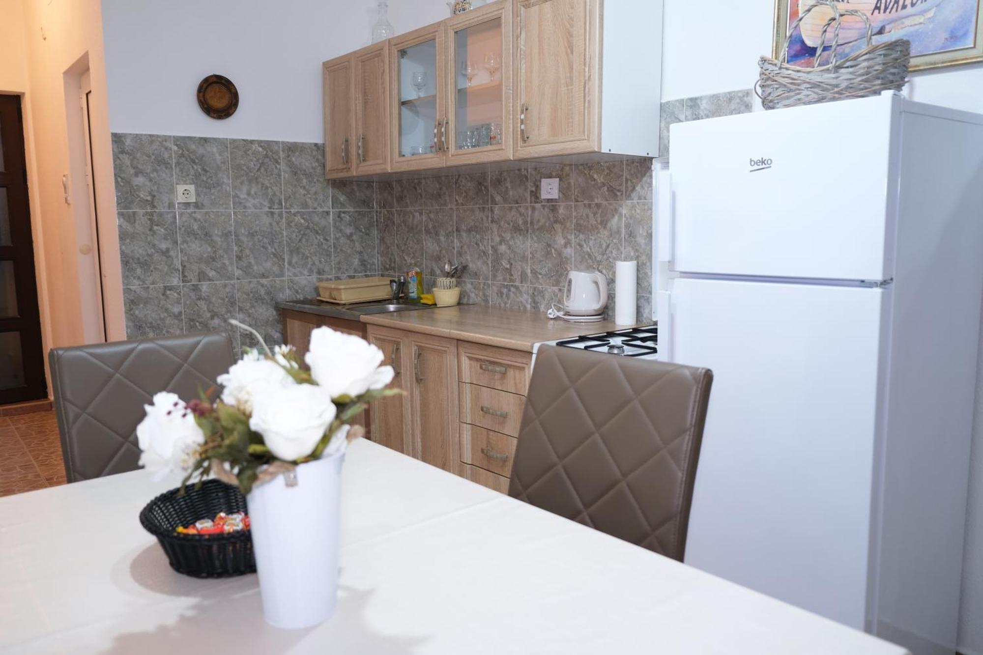 Apartmani Janosevic Sutomore Exterior photo