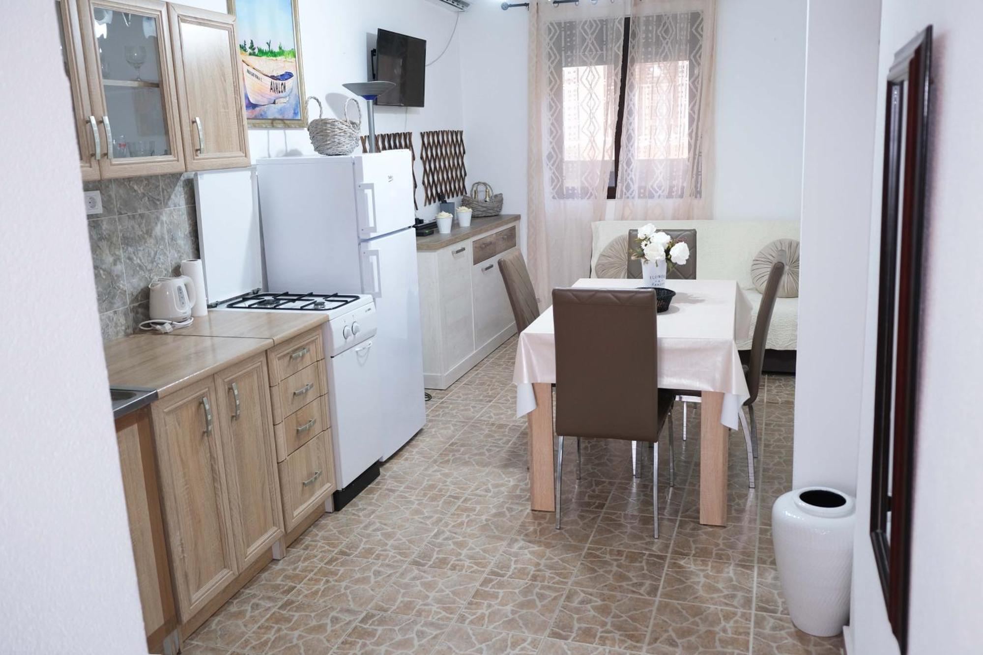 Apartmani Janosevic Sutomore Exterior photo